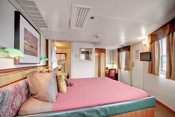 Un Cruise Adventures S.S Legacy Accommodation Junior Commodore Suite.jpg